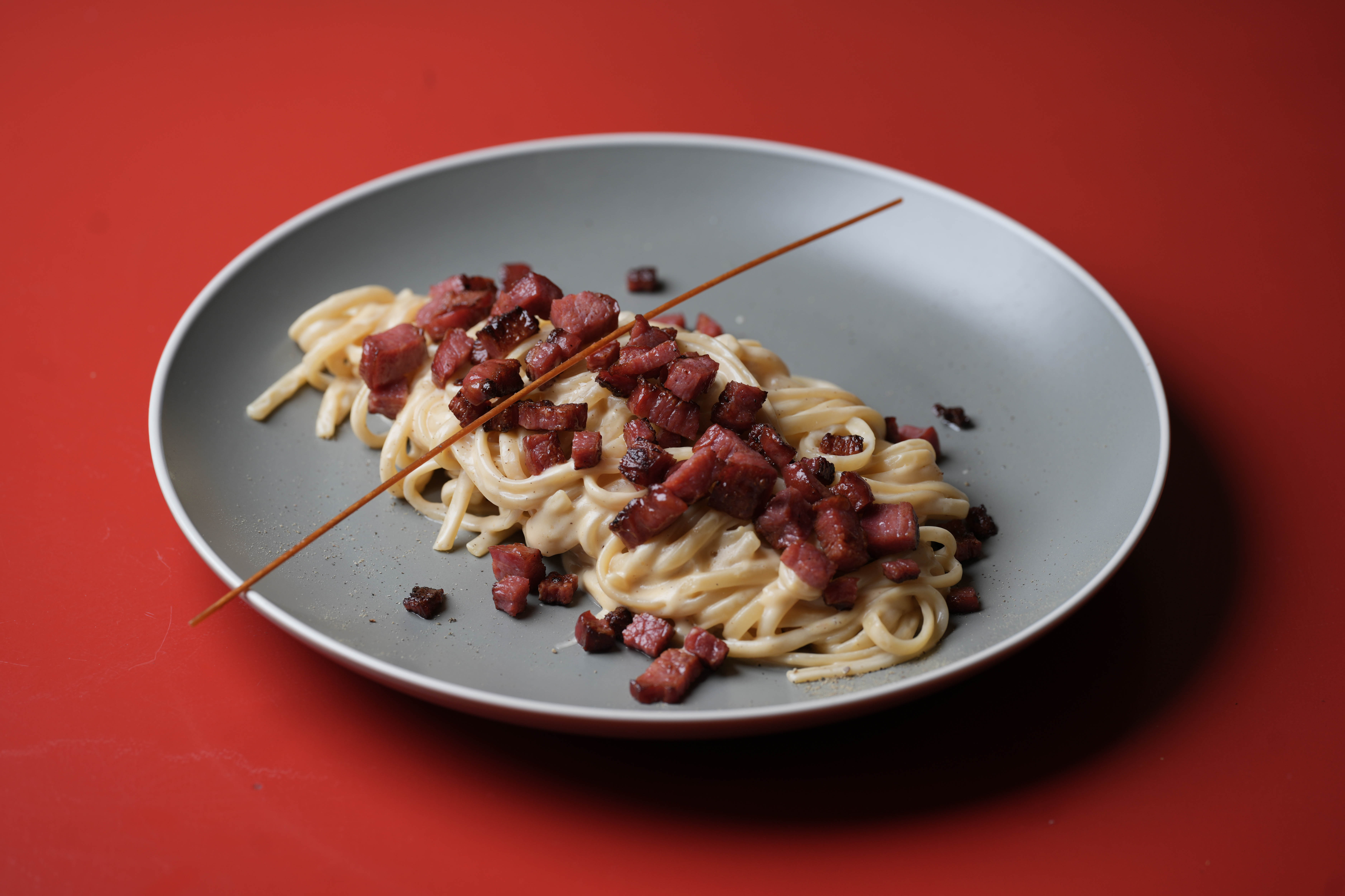 Linguini carbonara