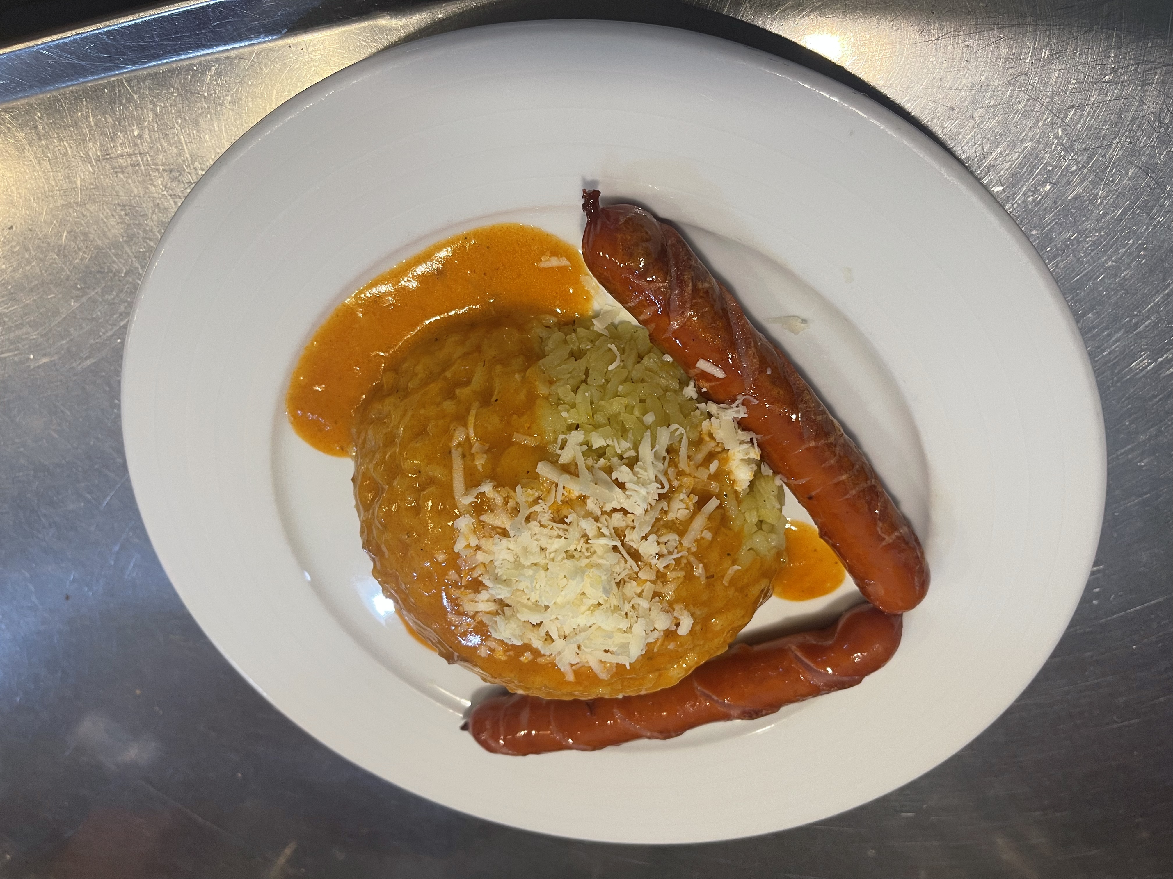 Pilaf 2 salcice 