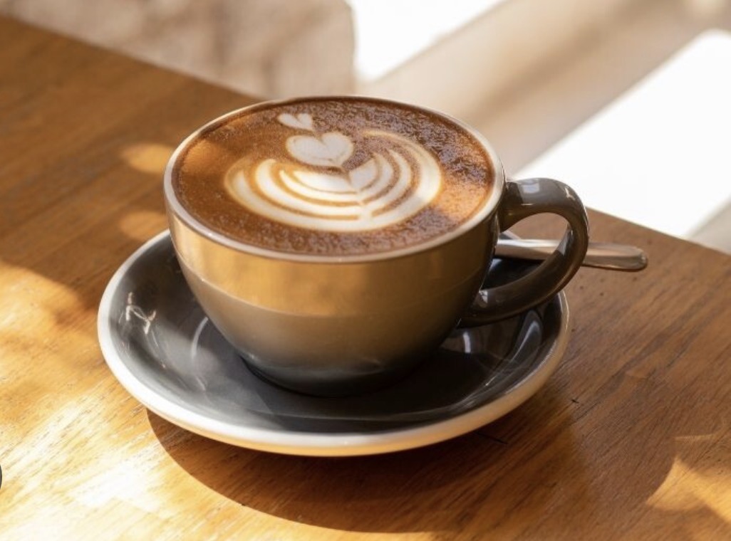 Kapucino me kafe (perb.)
